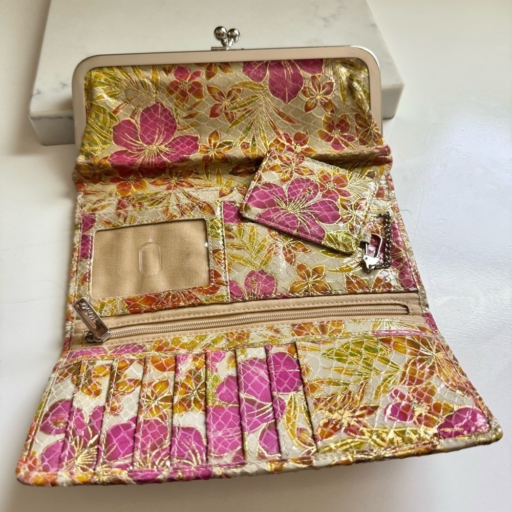 Hobo International Lauren Clutch Floral Wallet - Picture 5 of 8